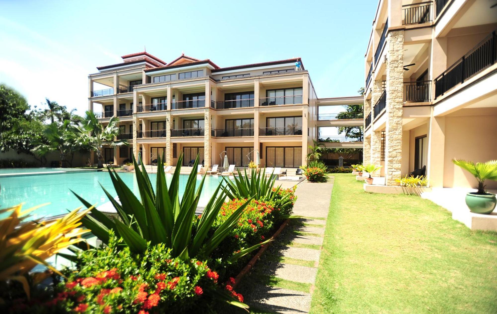 Coralpoint Gardens Suites & Residences Мактан Экстерьер фото