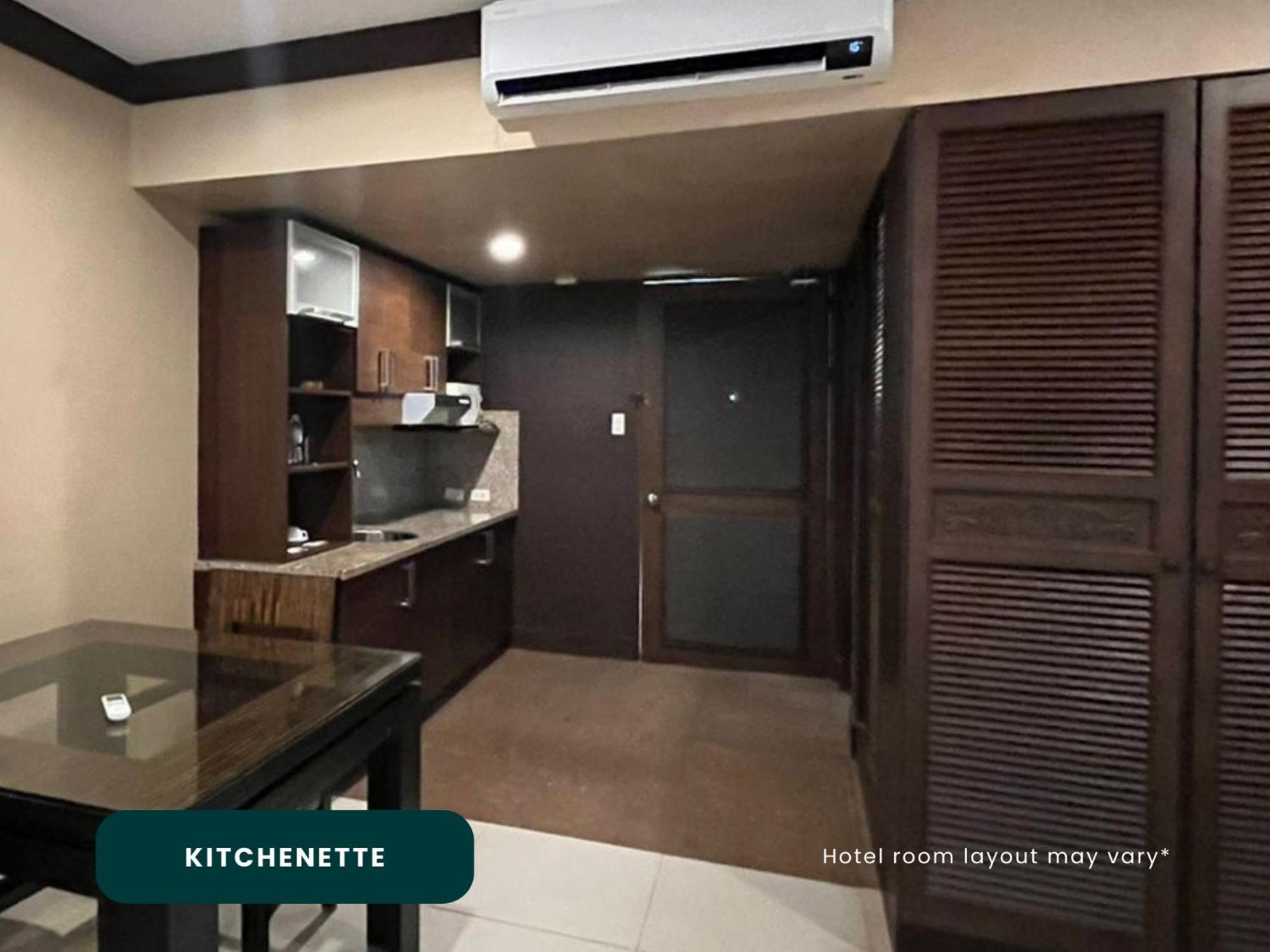 Coralpoint Gardens Suites & Residences Мактан Экстерьер фото